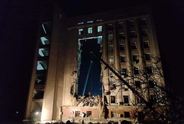 У Миколаєві лунають вибухи, ворог застосував касетні снаряди – мер