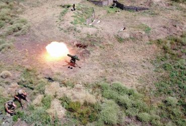 Морпіхи знищили БМП-3 і командно-штабну машину окупантів з ПТРК Стугна-П (відео)