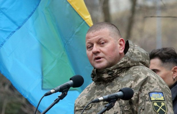 Мережу "розкачала" пісня про головкома ЗСУ: "Валєра Залужний - наш генерал" (відео)