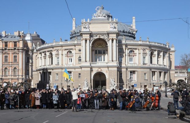 У центрі Одеси пройшов симфонічний концерт на підтримку "закритого неба" (фоторепортаж)