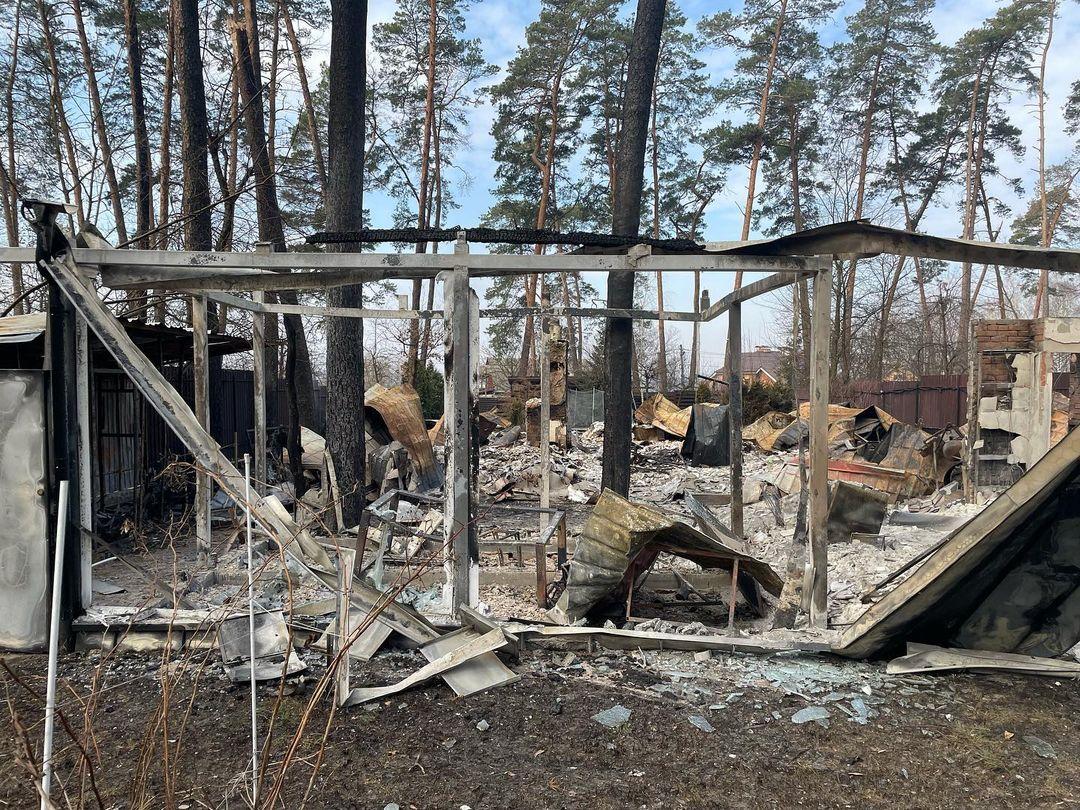 Будинок Валерія Харчишина повністю згорів / instagram.com/valeriy.kharchyshyn_dr