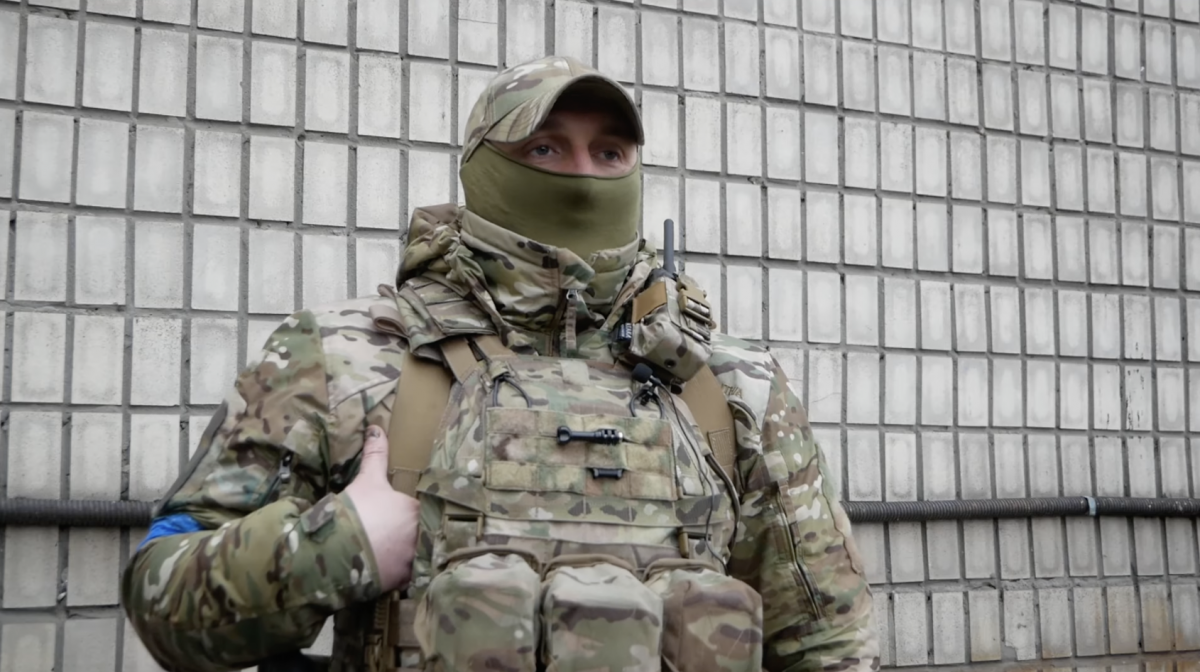 Военные освобождают населенные пункты от оккупантов / Скриншот Военные освобождают населенные пункты от оккупантов / Скриншот