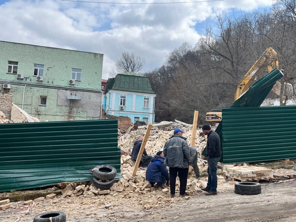 У Києві знесли історичну будівлю / фото facebook.com/shelevytska У Києві знесли історичну будівлю / фото facebook.com/shelevytska