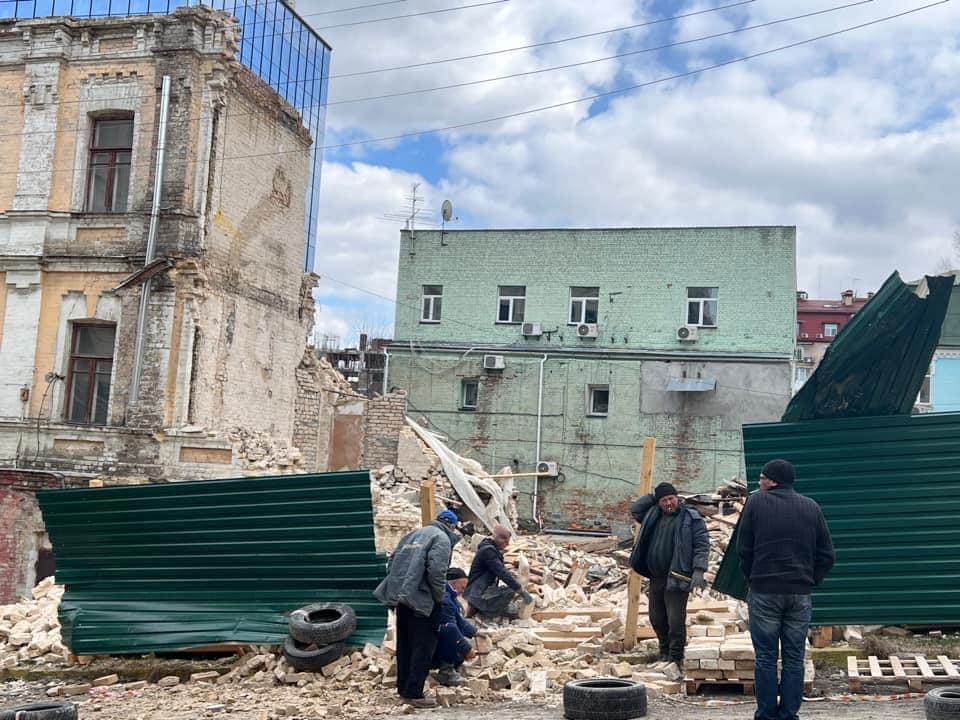У Києві знесли історичну будівлю / фото facebook.com/shelevytska У Києві знесли історичну будівлю / фото facebook.com/shelevytska