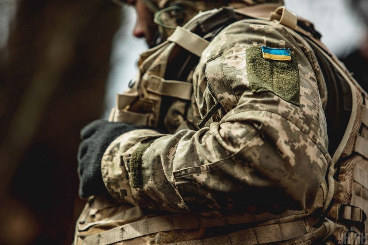 ВСУ держат оборону на Донбассе \ фото УНИАН, Арсен Петров