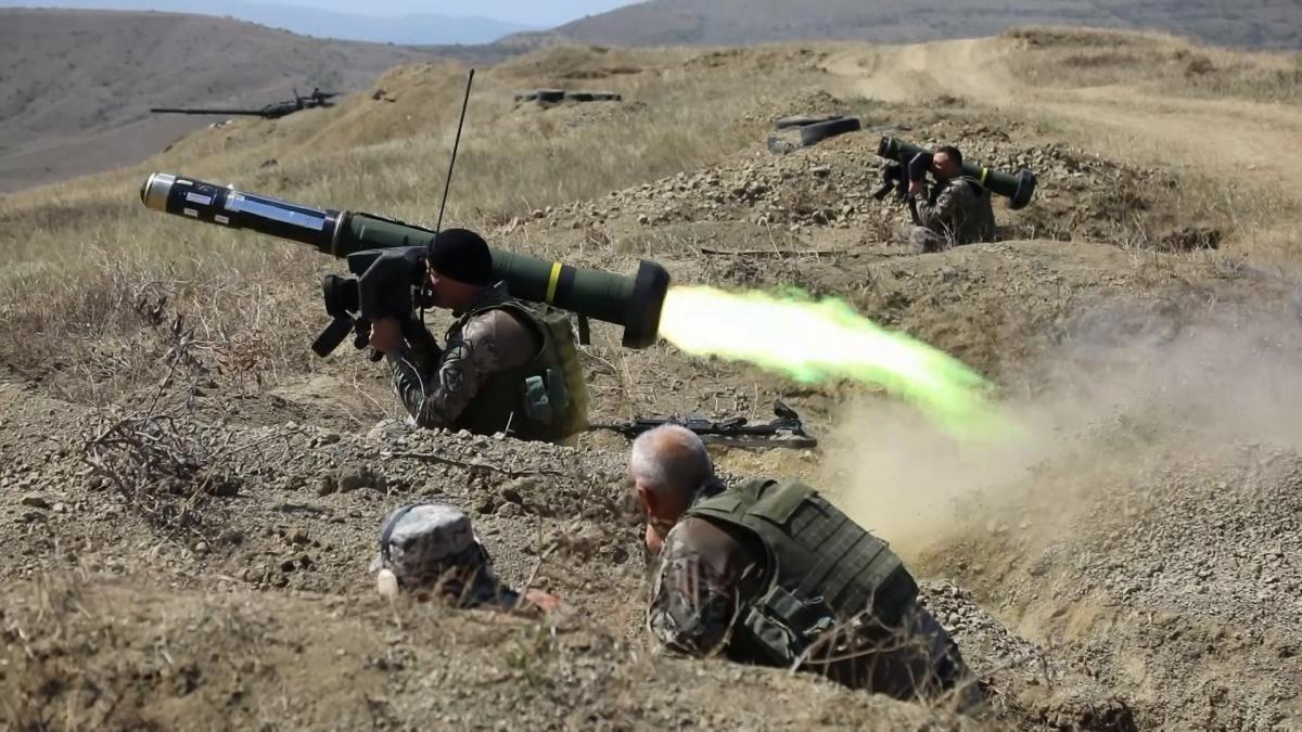 Коваленко пояснив, що кожен постріл з такої зброї має бути ефективним / Генеральний штаб ЗСУ Коваленко пояснив, що кожен постріл з такої зброї має бути ефективним / Генеральний штаб ЗСУ