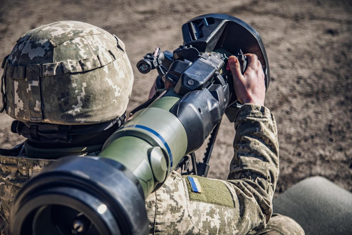 Оборонним підрядникам буде важко швидко збільшити виробництво зброї / фото Генштаб ЗСУ Оборонним підрядникам буде важко швидко збільшити виробництво зброї / фото Генштаб ЗСУ