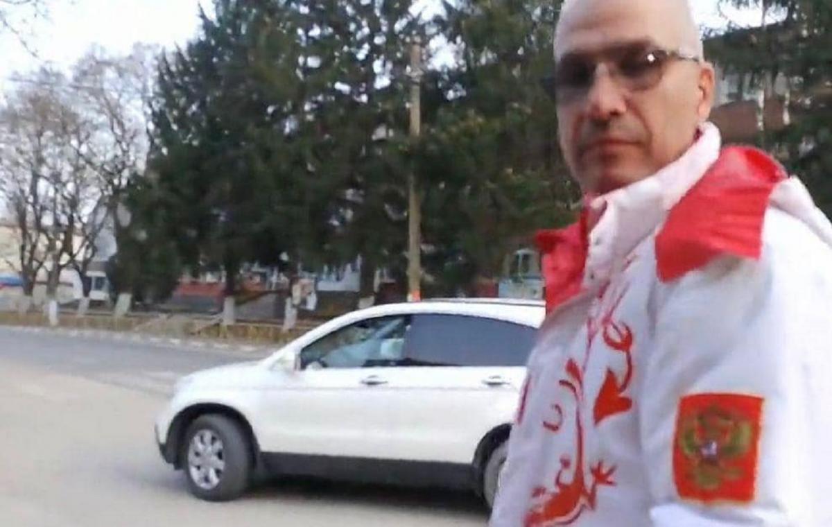 За надругательство над государственными символами Украины ему грозит лишение свободы до трех лет / facebook.com/DPSUkraine За надругательство над государственными символами Украины ему грозит лишение свободы до трех лет / facebook.com/DPSUkraine