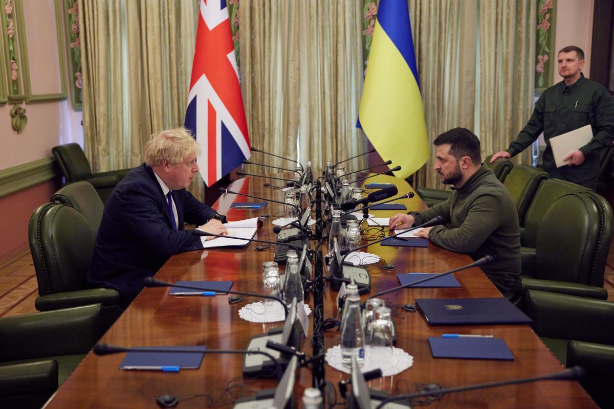 Сьогодні Джонсон прибув до Києва / фото: Офіс президента Сьогодні Джонсон прибув до Києва / фото: Офіс президента
