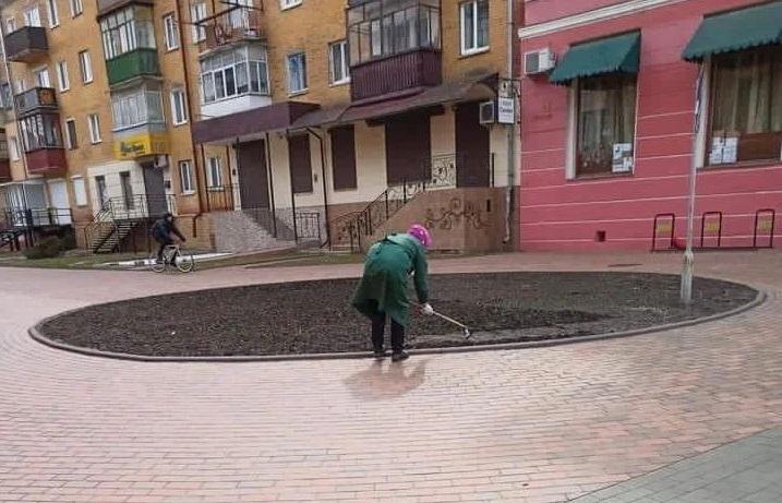 Влада має на меті відбудувати кожне місто та село / фото КП «Зеленбуд», Михайло Чижиков