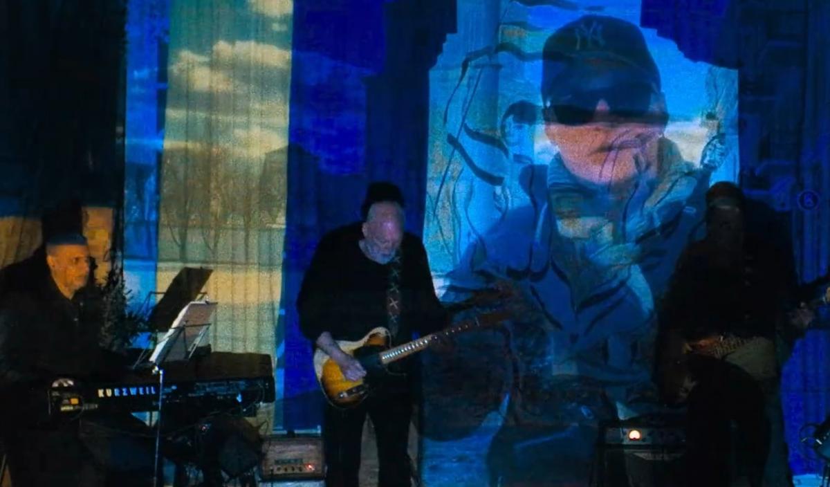 Клип Pink Floyd с вокалом лидера "Бумбокса" / Скриншот видео