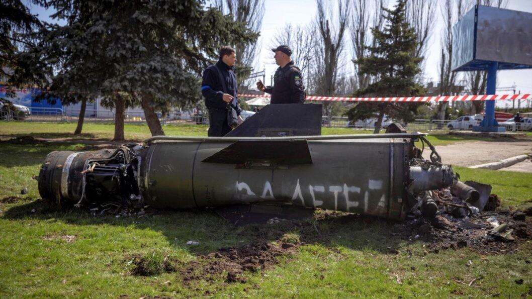 Росія для удару по вокзалу в Краматорську використала ракету з касетною боєголовкою / фото t.me/pavlokyrylenko_donoda Росія для удару по вокзалу в Краматорську використала ракету з касетною боєголовкою / фото t.me/pavlokyrylenko_donoda