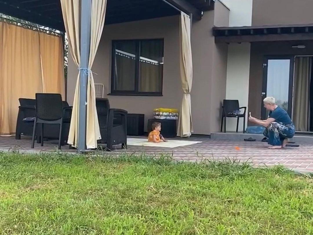 Так выглядел дом до прихода оккупантов / instagram.com/annapanova Так выглядел дом до прихода оккупантов / instagram.com/annapanova