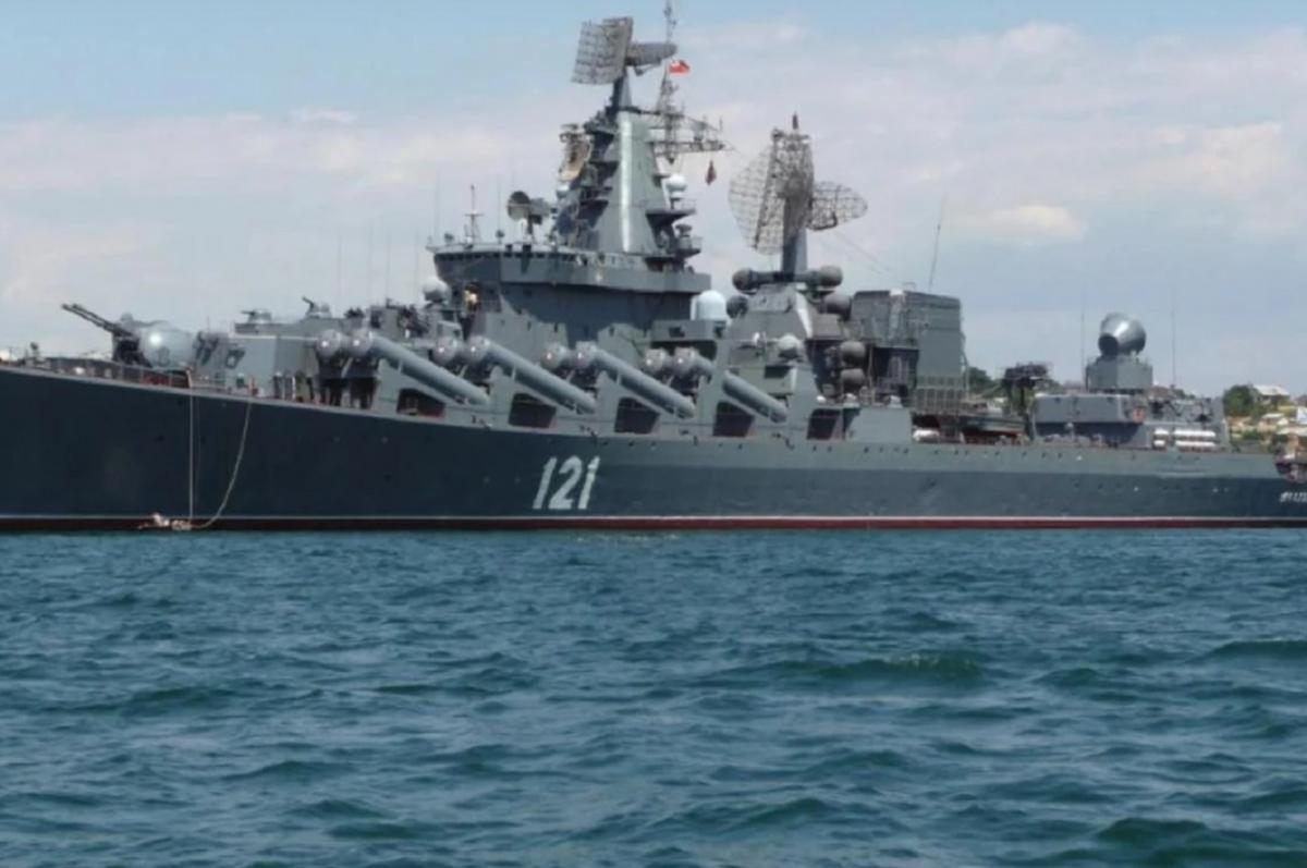 The Russian cruiser "Moscow" lined up in the Black Sea will be incapacitated for a year, Ukrainian analysts reported / Wikipedia