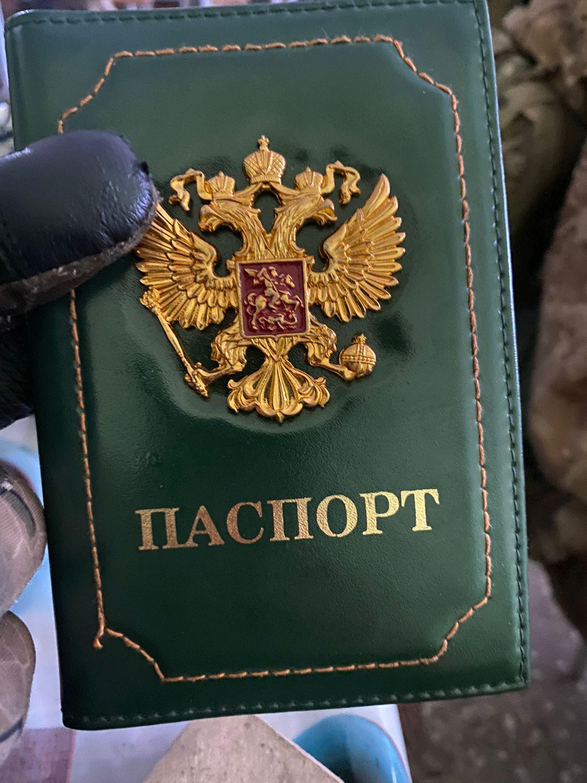 З підвалу витягнули окупантів, яких залишили / фото facebook.com/kmp.vmsu.ua/ З підвалу витягнули окупантів, яких залишили / фото facebook.com/kmp.vmsu.ua/