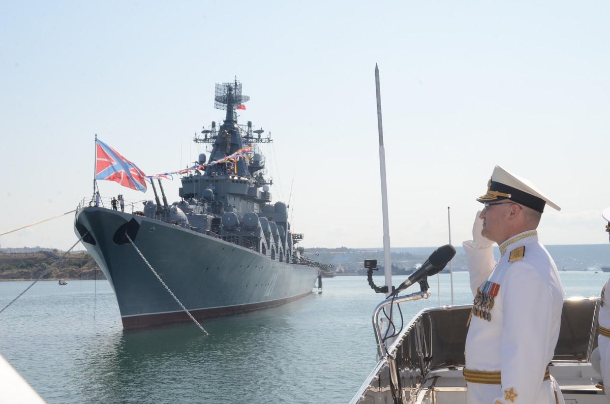 Крейсер "Москва" направлялся в Одессу, однако не доплыл / фото Минобороны РФ