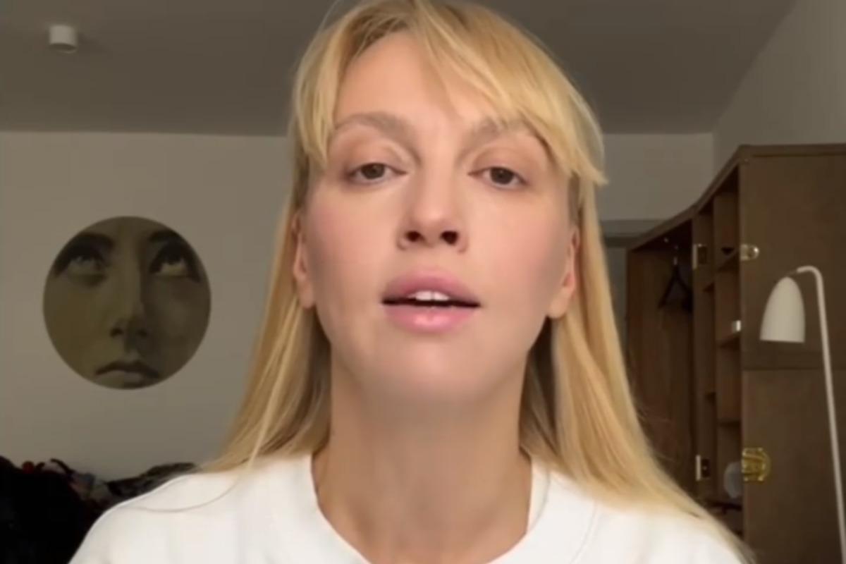 Оля Полякова обратилась к хейтерам / Фото - instagram.com/polyakovamusic