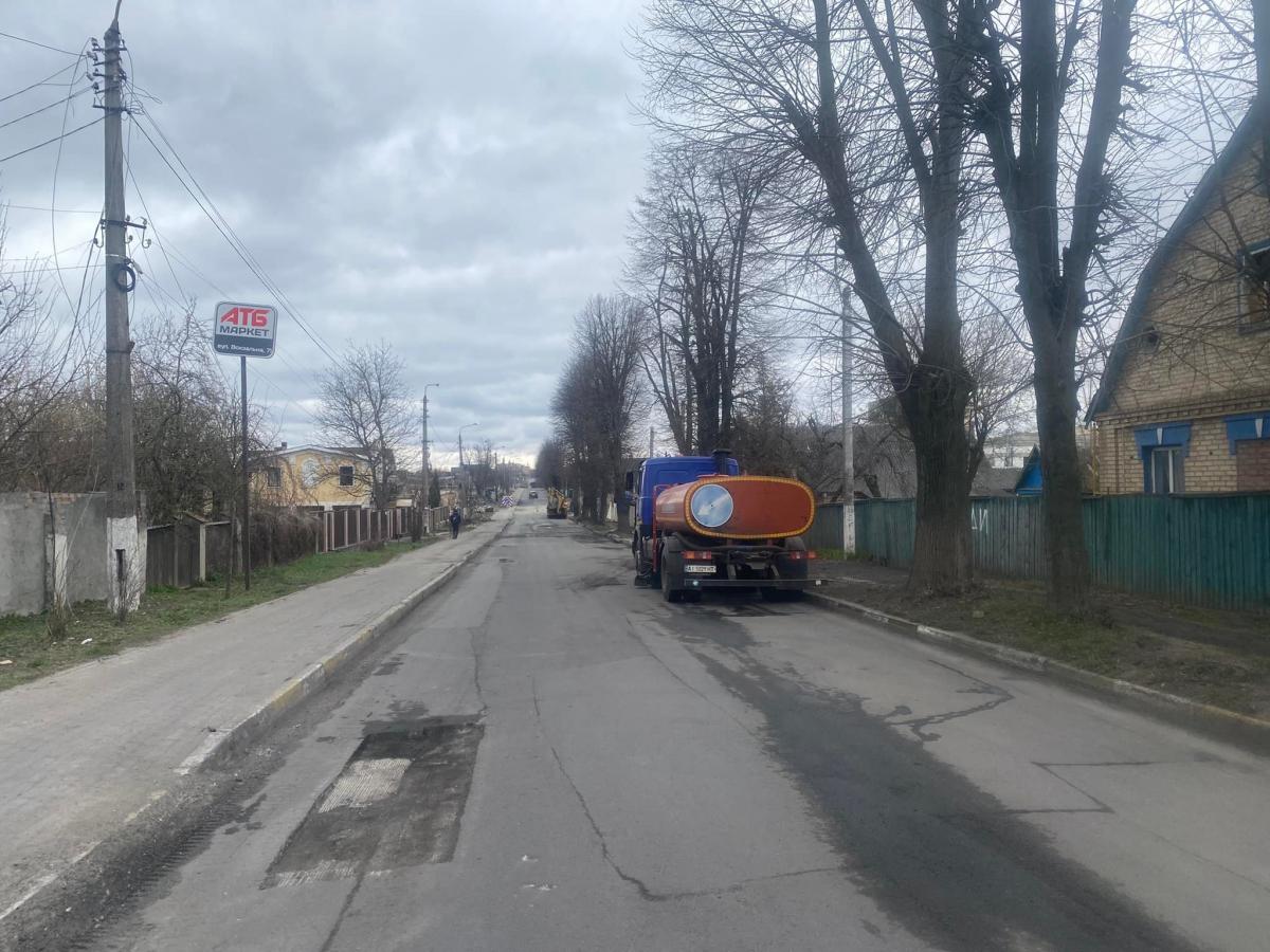 Улица Вокзальная в Буче / фото facebook.com/kristina.berdinskikh Улица Вокзальная в Буче / фото facebook.com/kristina.berdinskikh
