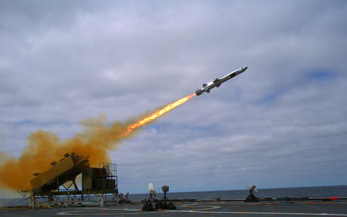 Норвежская противокорабельная ракета Naval Strike Missile / Kongsberg