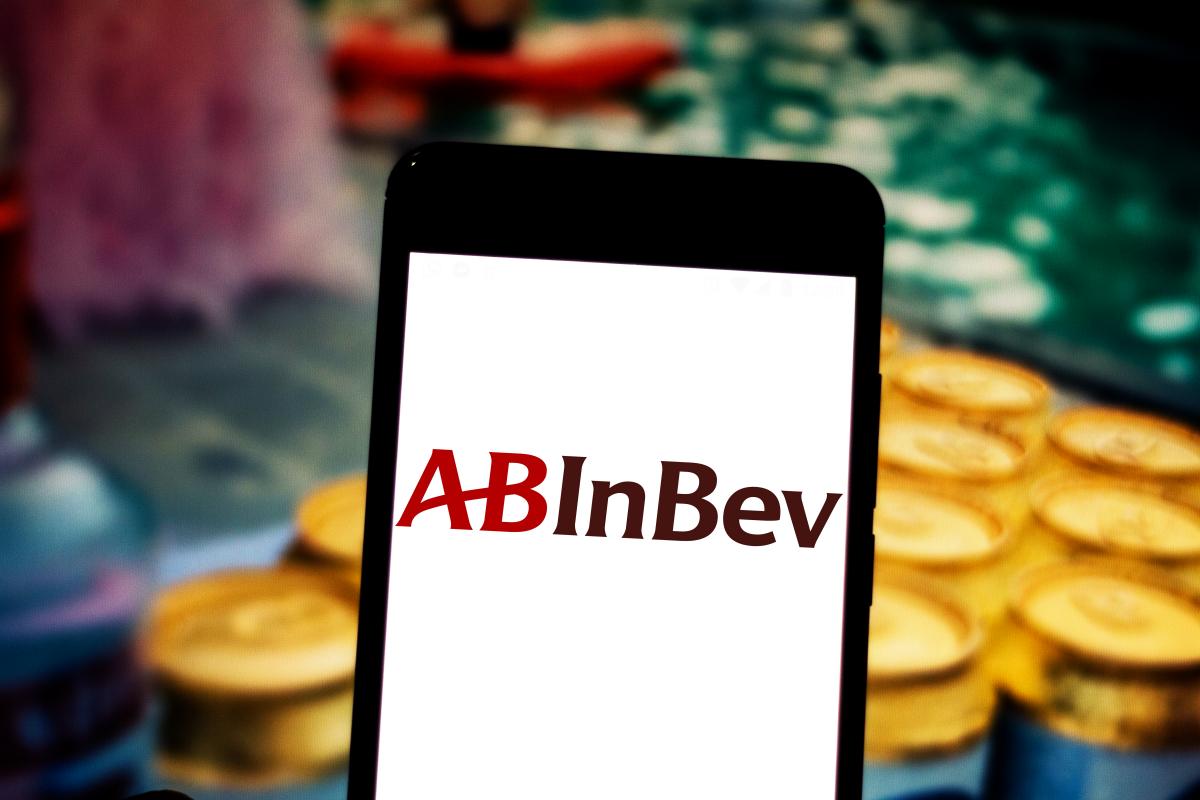 Компания AB InBev уходит с российского рынка / фото ua.depositphotos.com Компания AB InBev уходит с российского рынка / фото ua.depositphotos.com
