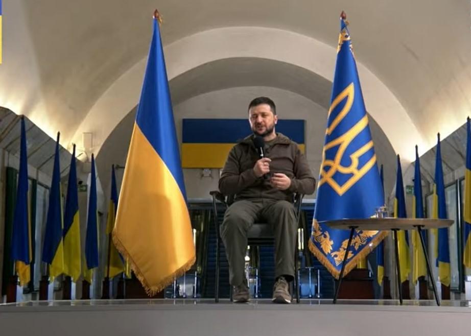 Зеленський відповів, чи планує їхати з України / скриншот Зеленський відповів, чи планує їхати з України / скриншот