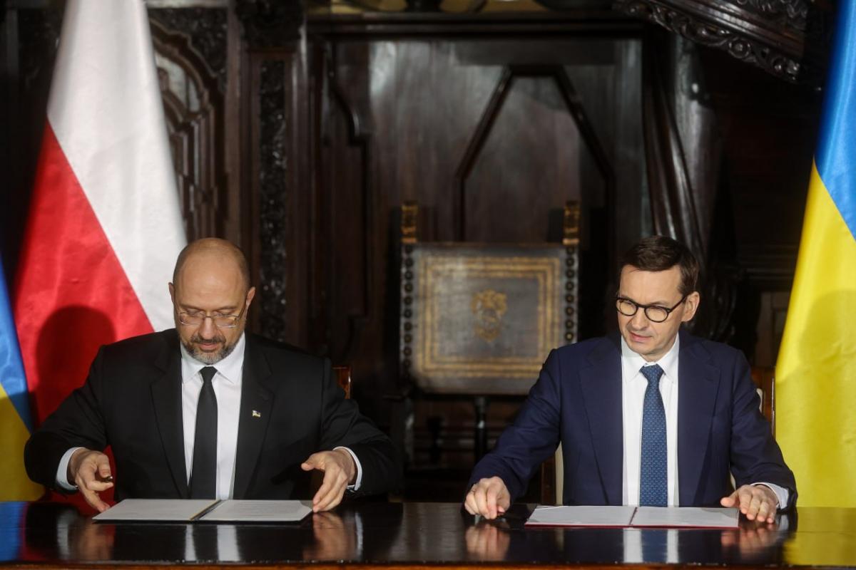 Шмыгаль и Моравецкий подписали меморандум об усилении сотрудничества / фото t.me/Denys_Smyhal