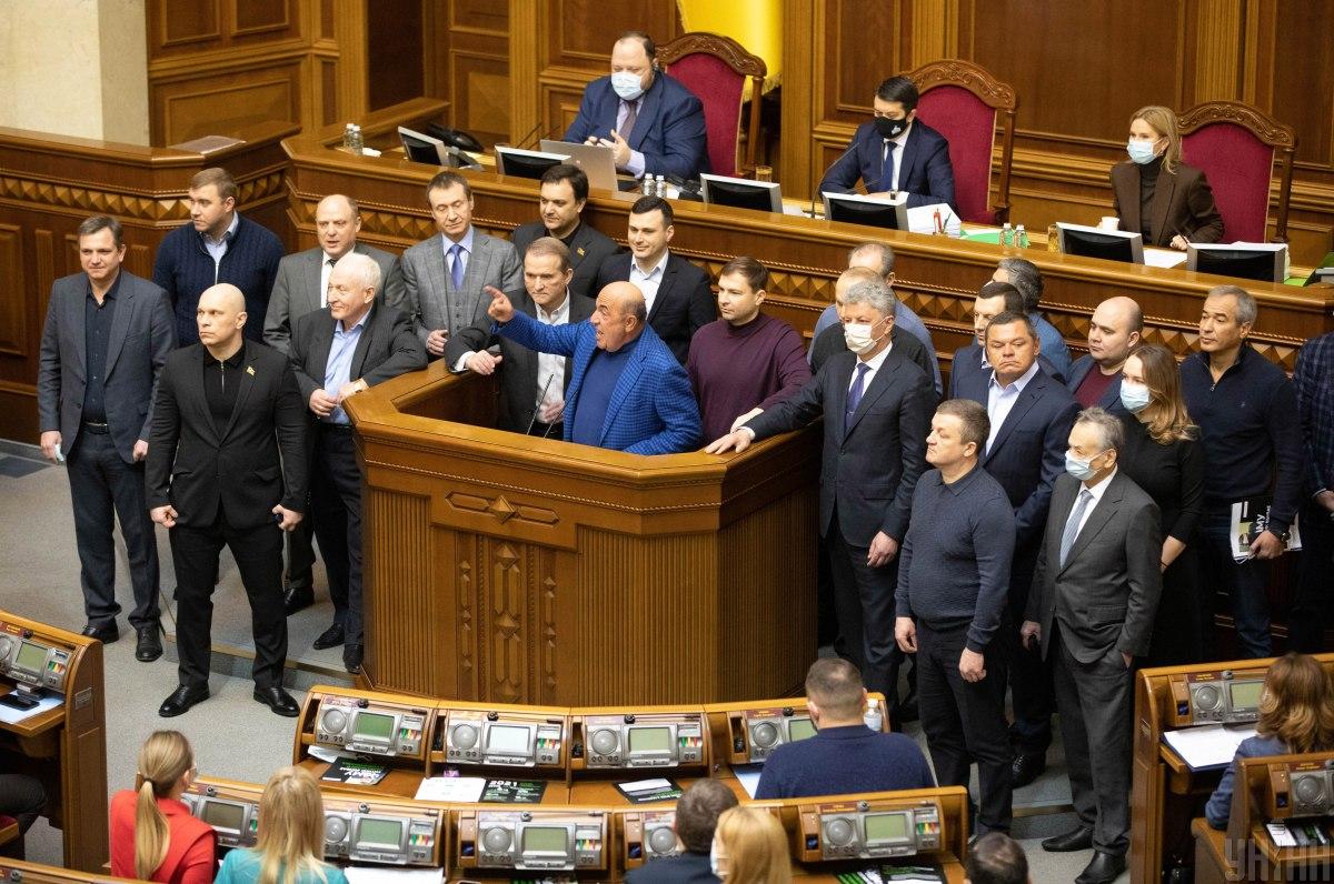 Нардепів від ОПЗЖ можуть позбавити мандатів / фото УНІАН, Олександр Кузьмін Нардепів від ОПЗЖ можуть позбавити мандатів / фото УНІАН, Олександр Кузьмін