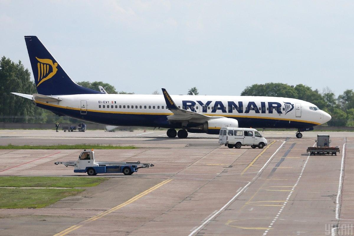 Ryanair готов вернуться в Украину, но хочет бонусов / фото УНИАН, Владимир Гонтарь Ryanair готов вернуться в Украину, но хочет бонусов / фото УНИАН, Владимир Гонтарь