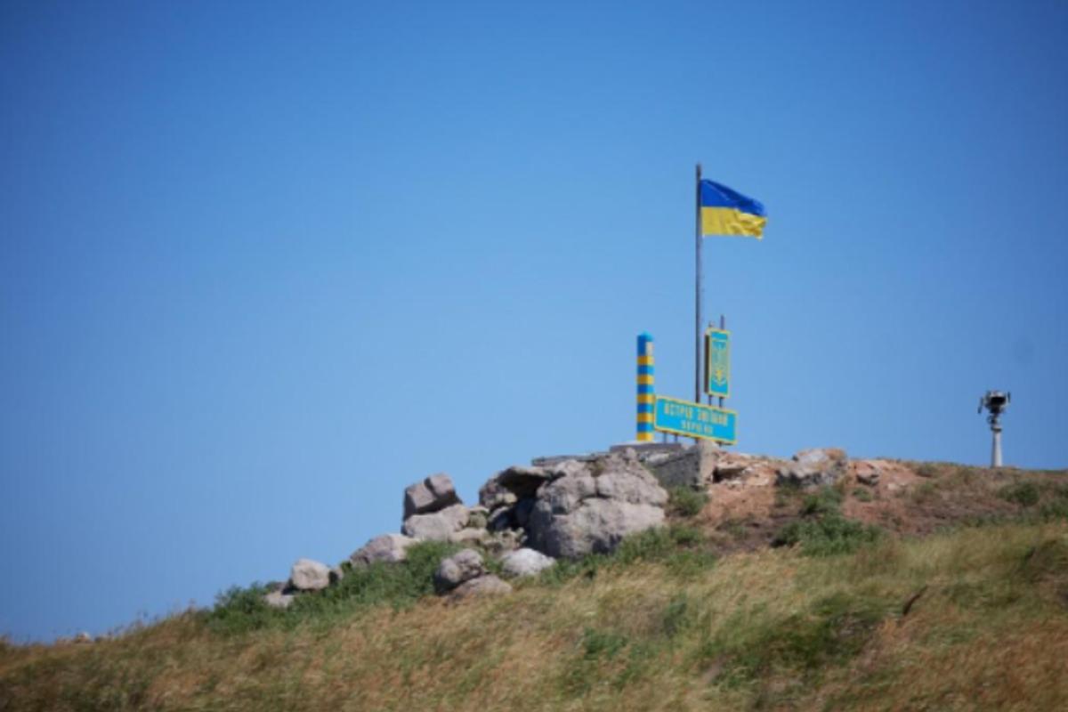 Росія атакувала Острів Зміїний / фото president.gov.ua Росія атакувала Острів Зміїний / фото president.gov.ua