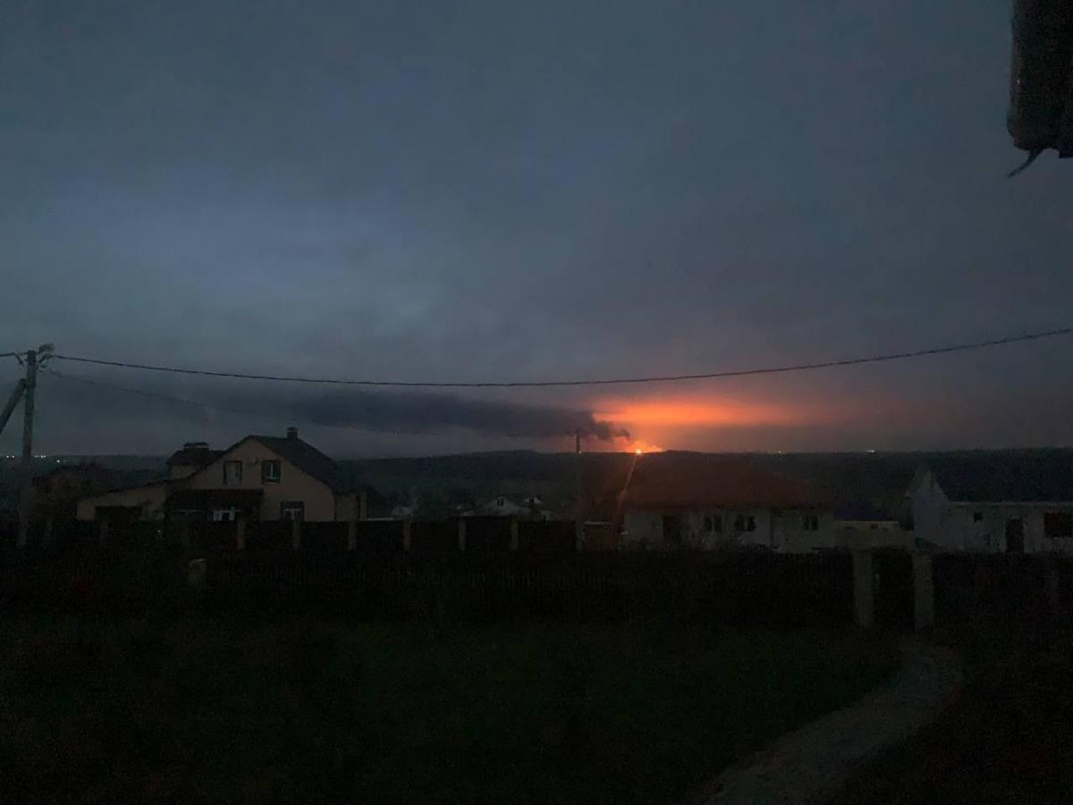 Пожар на складе в Белгородской области / фото из соцсетей