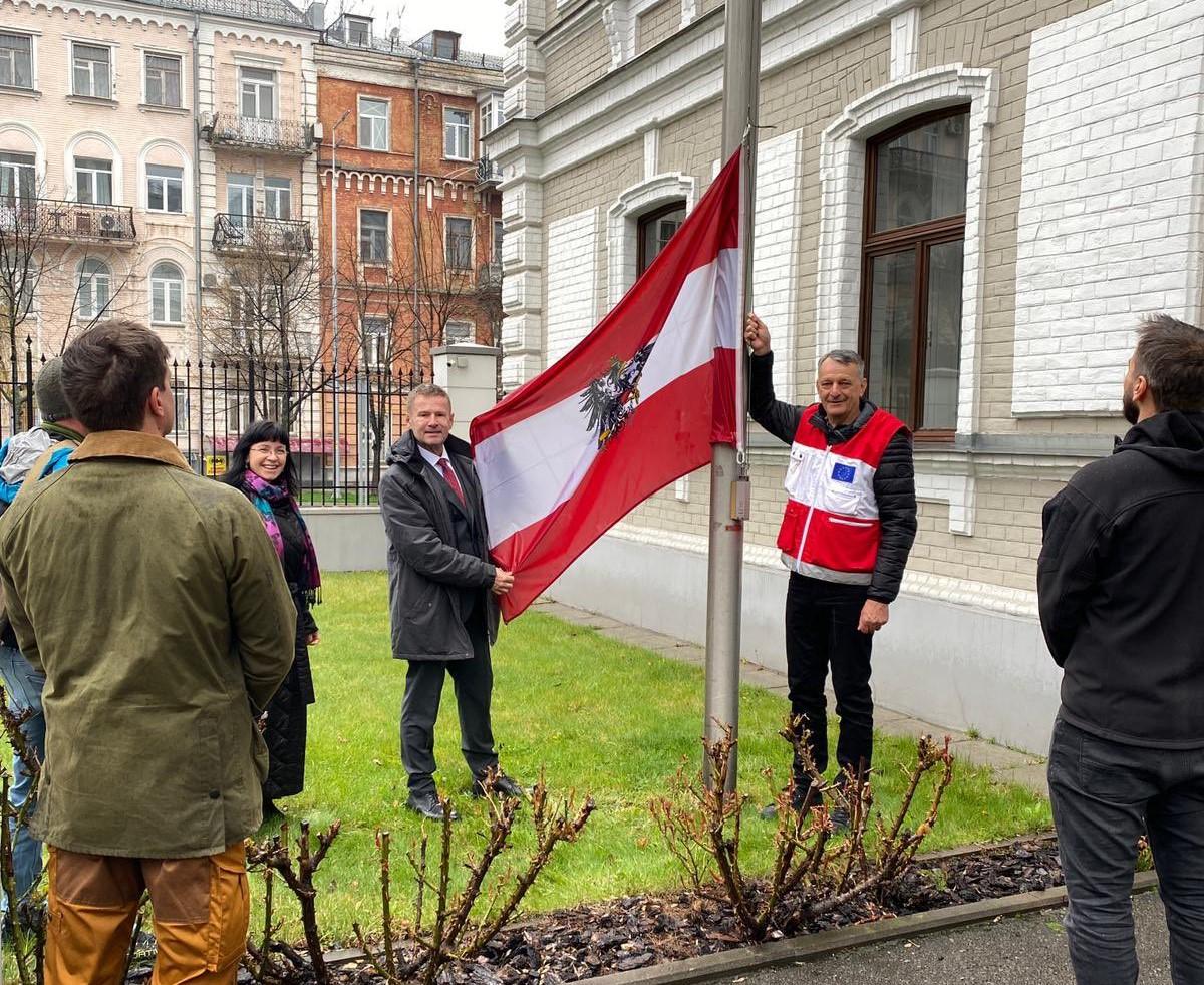 Австрійські дипломати повернулися в Київ / фото twitter.com/MFA_Austria Австрійські дипломати повернулися в Київ / фото twitter.com/MFA_Austria