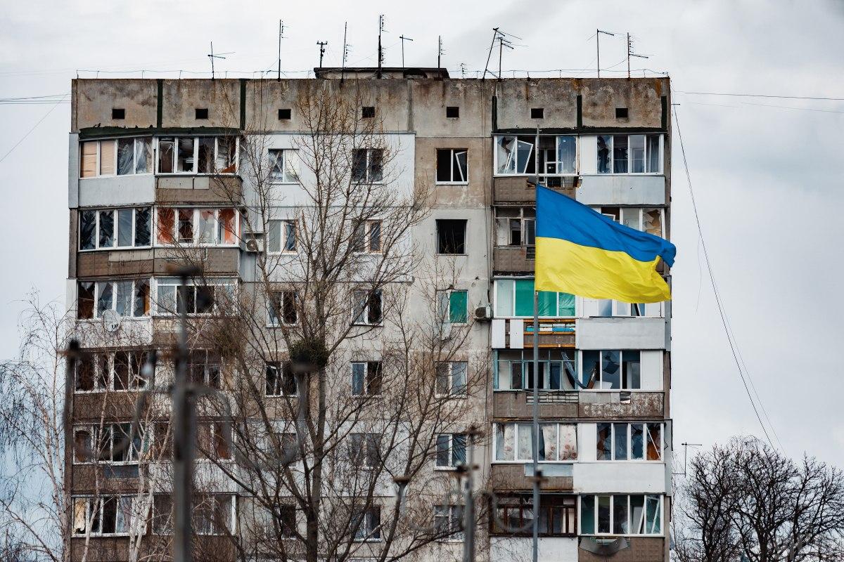 Багато будинків залишилися без вікон / фото УНІАН, Арсен Петров