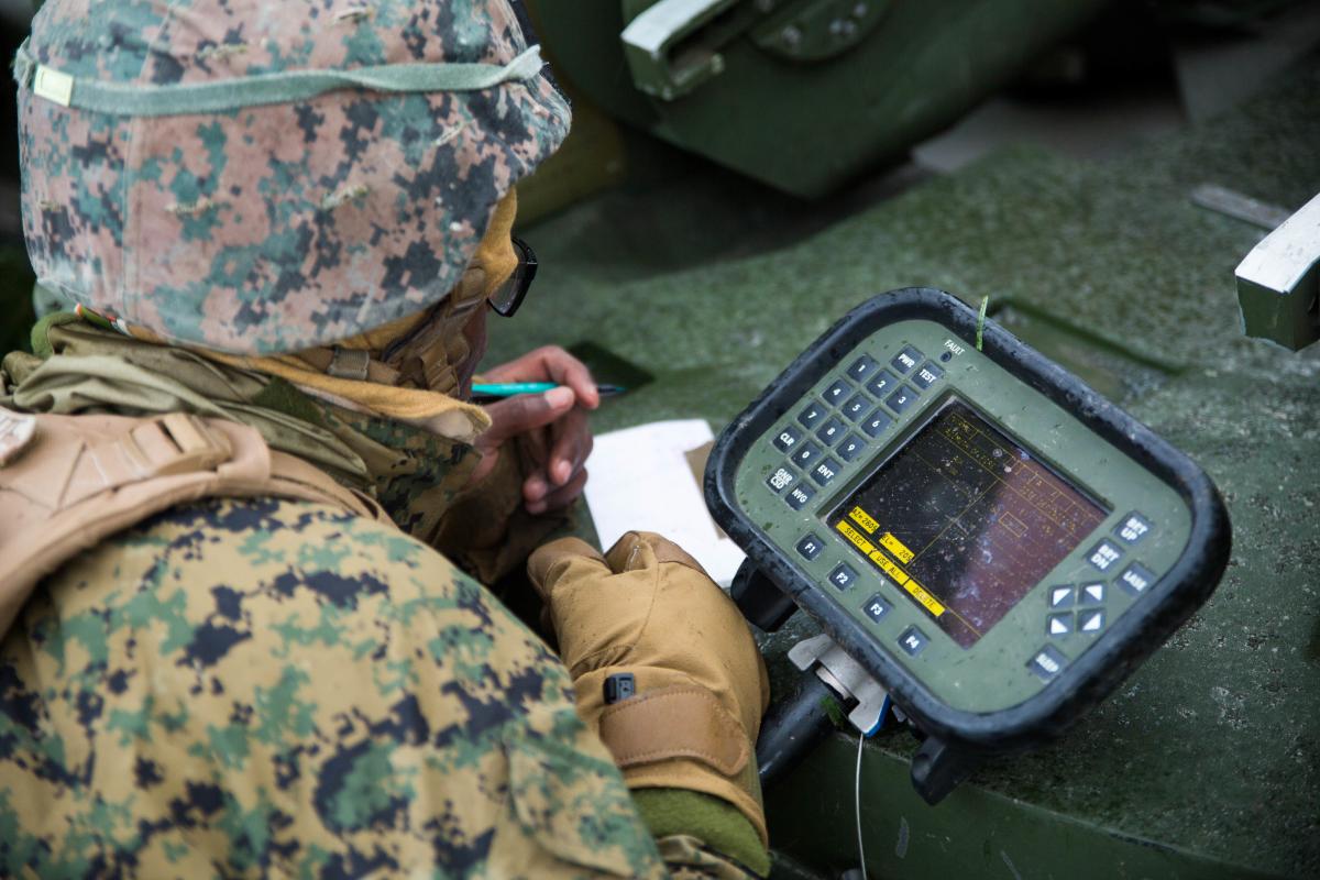 Цифровая система управления огнем M777 / US Army
