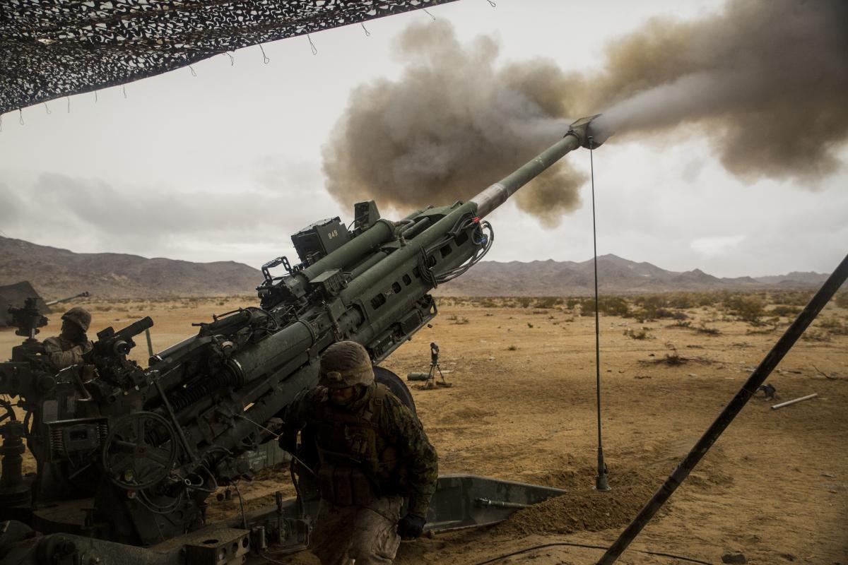 Основные усилия враг сосредоточил на Донецком направлении / Гаубица M777 / US Army