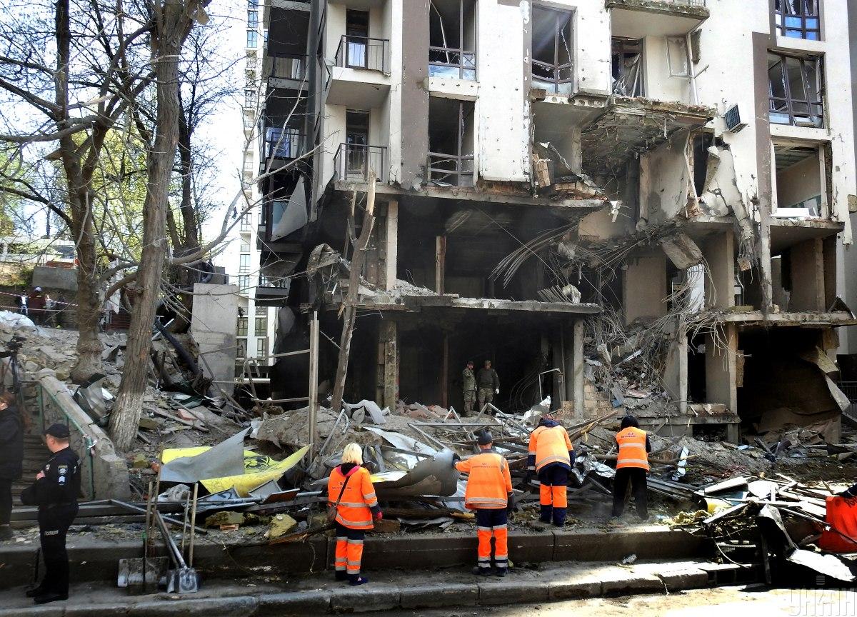 The consequences of the recent shelling of Kyiv / photo UNIAN (Alexander Sinitsa)