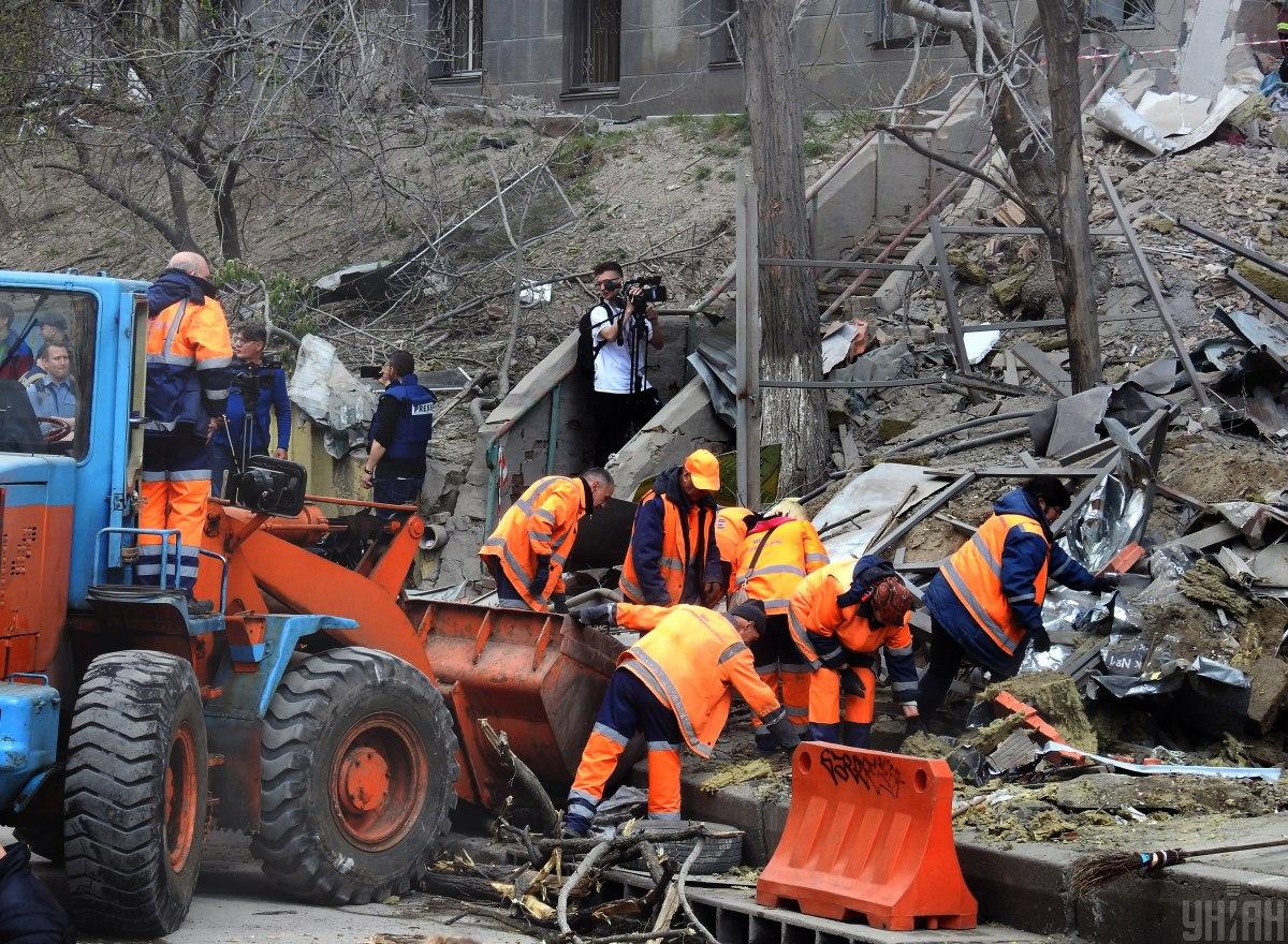 Україні знадобиться понад 750 мільярдів доларів та до десяти років, щоб повністю відновити інфраструктуру та провести радикальну модернізацію країни / фото УНІАН (Олександр Синиця)