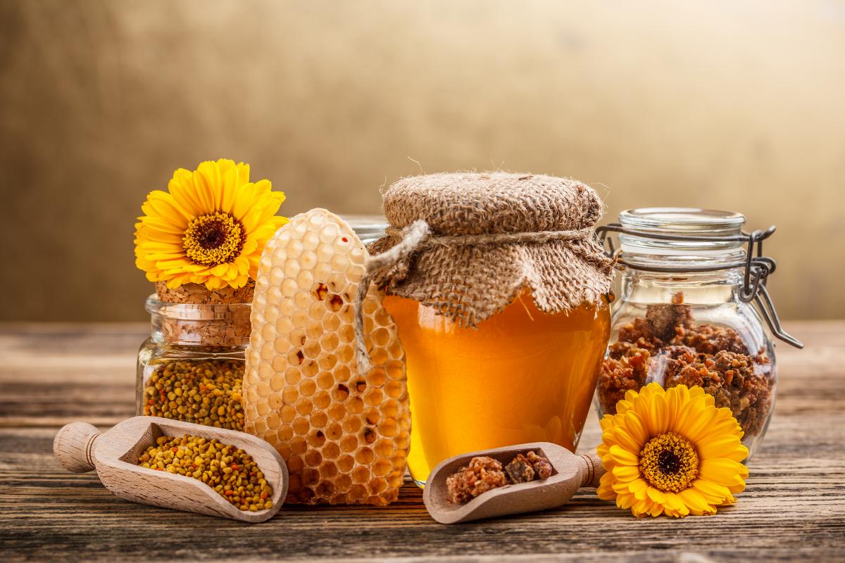 Which honey is valued the most / depositphotos.com
