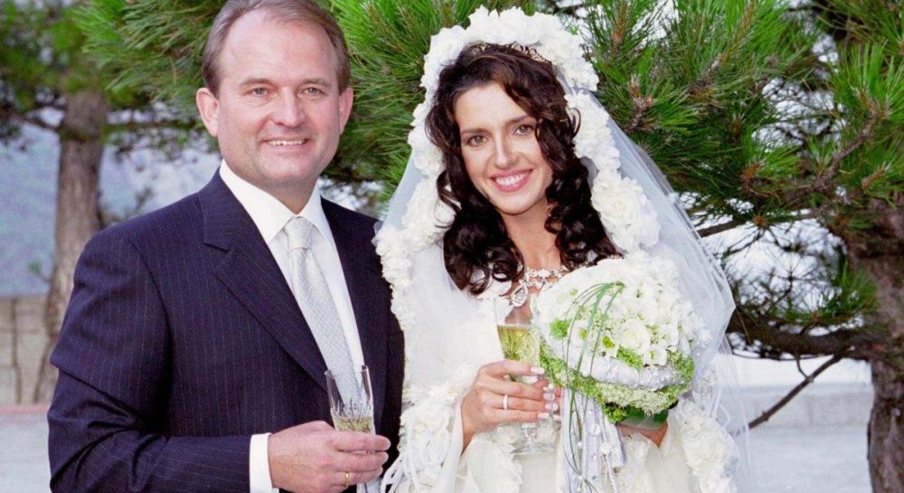 Бөтелкелермен секс онлайн