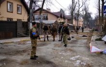 В Ірпені ліквідували потужну авіабомбу: з'явилося відео