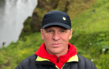 Російський актор з "Дизель шоу" показав, який вигляд має його будинок під Києвом після обстрілу