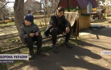 Під час окупації Бучі 14-річний хлопчик щодня під обстрілами ходив на пошуки їжі та води (відео)