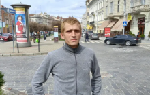 Українець проплив 4 кілометри крижаним морем, щоб вибратись з окупованого Маріуполя
