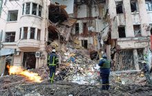 Российские оккупанты обстреляли город Золотое на Луганщине: есть жертвы