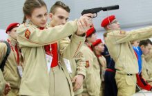 Останній "бастіон" Путіна: РФ готується залучити до війни проти України дітей з "Юнармії"