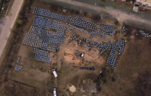 У Бучі триває ексгумація, у більшості людей вогнепальні та осколкові поранення (відео)