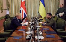 Джонсон в поздравлении с Пасхой заговорил на украинском (видео)