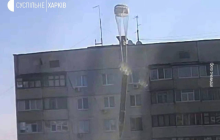 Спускают на парашютах: оккупанты применили в Харькове новый вид снарядов