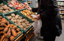 Цены на овощи поползли вниз, но не все: что подешевело в Украине
