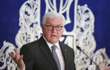 Штаймайер раскритиковал экс-канцлера Шредера за тесные связи с РФ