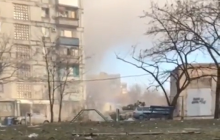 "Кадирівці" заради ролика обстріляли з танка окуповану частину Маріуполя (відео)